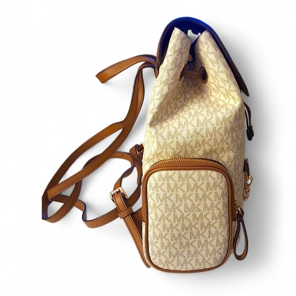 Michael Kors Bedford Legacy Medium Logo Backpack main image 10